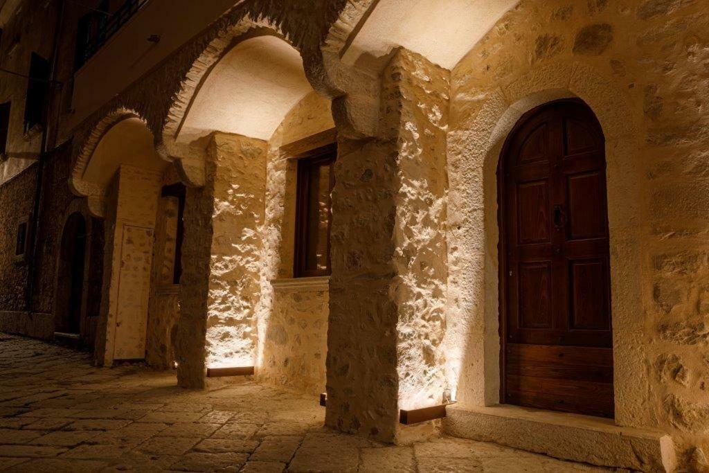 I Vicoli Exclusive Apartments Фонди Екстериор снимка